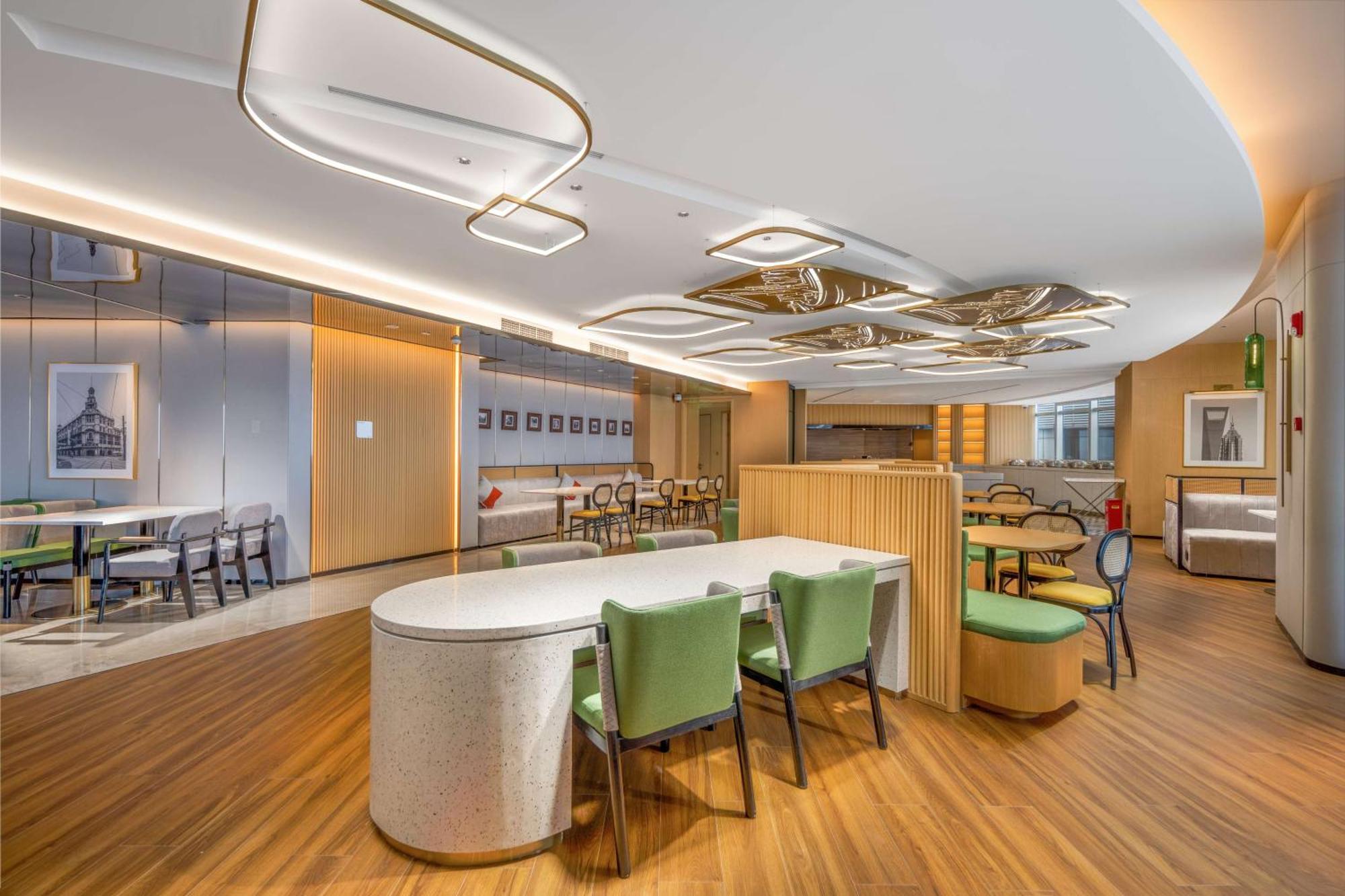 Hilton Garden Inn Shanghai Lujiazui Экстерьер фото