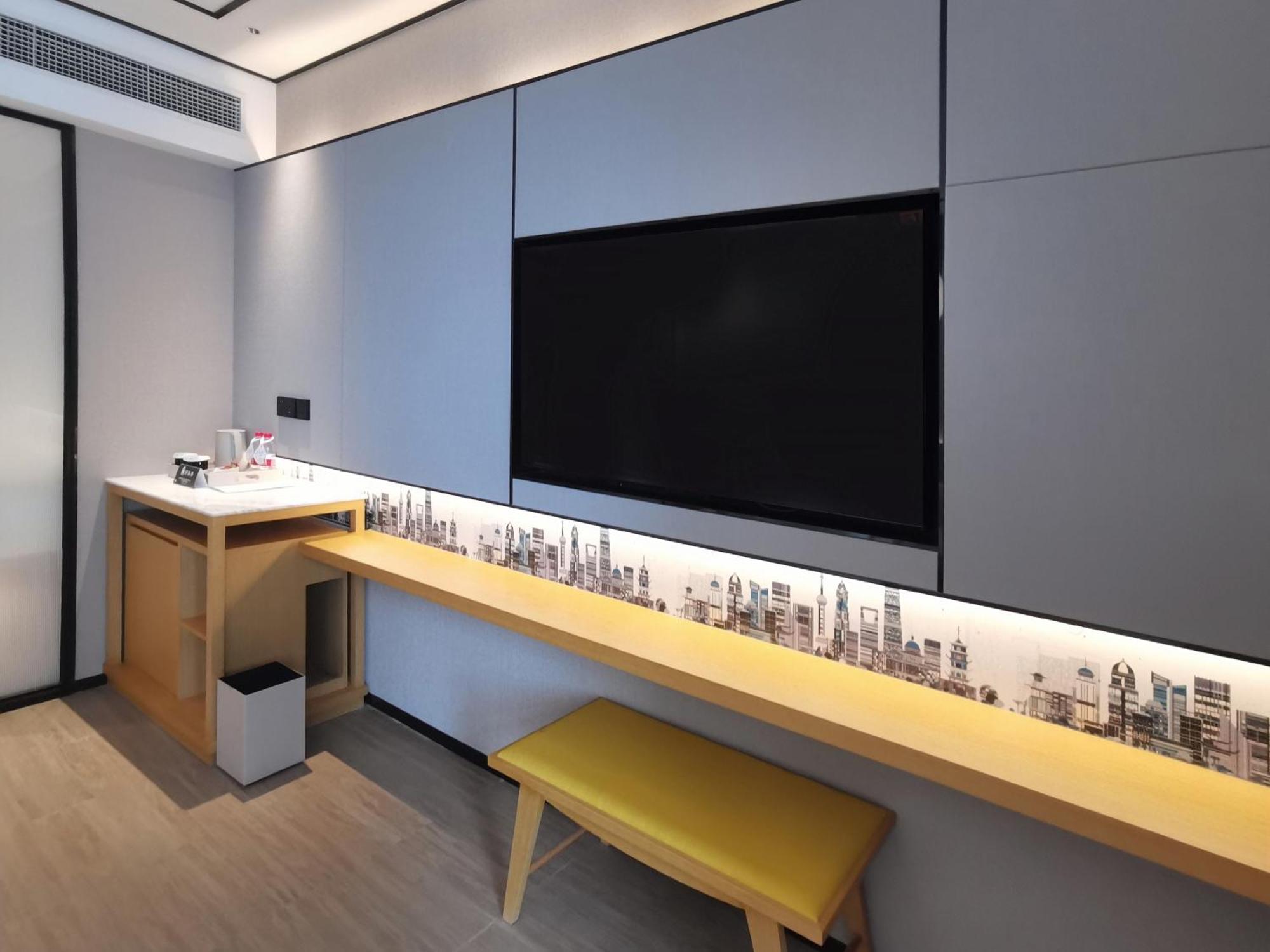 Hilton Garden Inn Shanghai Lujiazui Экстерьер фото